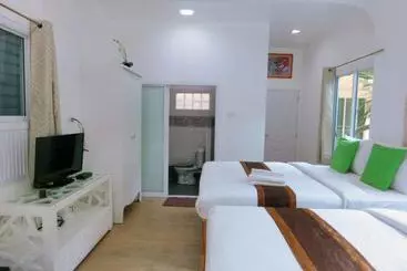 Hotel Thipsamed Resort