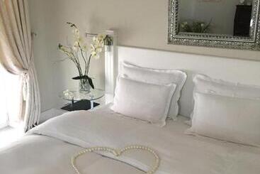 ベッドアンドブレックファースト Luxury Rooms Minjon