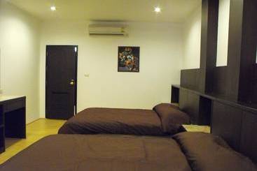 בית מלון כפרי Khanthongkham