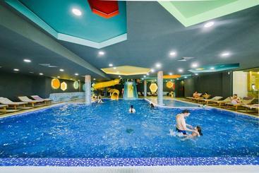 هتل Kraljevi čardaci