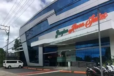 Hotelli Panglao Alona Suites