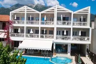 Hotel Aggelos Apartments & Deluxe Studios