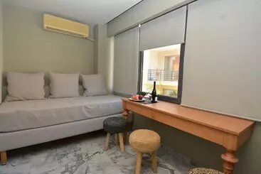 هتل Candia Suites & Rooms