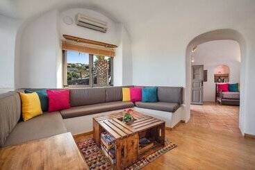 Ferienwohnungen Old Vourvoulos Houses