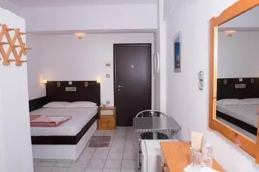 Hotel Alexander Beach