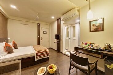 ホテル Regenta Place Raysons Kolhapur