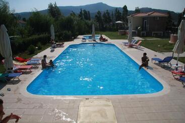 Hotell Kalloni Village Apartments
