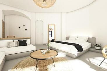 Hotel Oia Memories Suites