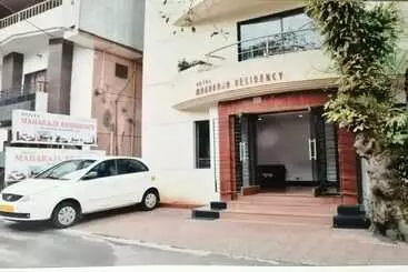 Hotel Maharaja Residency