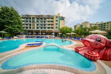 Perla Plaza Hotel All Inclusive
