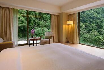 בית מלון כפרי Chihpen Century