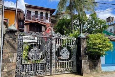 פנסיון Flamingo Guest House