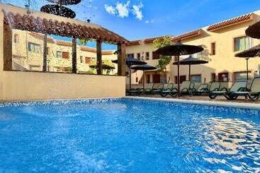 Отель Albir Hills Apartments