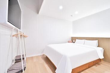 Motel Busan Gwangan Holic Story