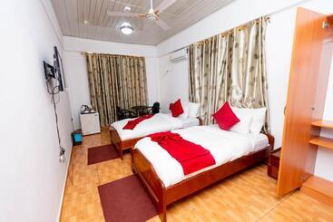 Sky Plus Hotel & Resort