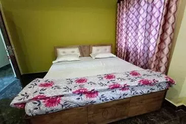 Hotel Oyo Flagship Gorakhpur Guest House