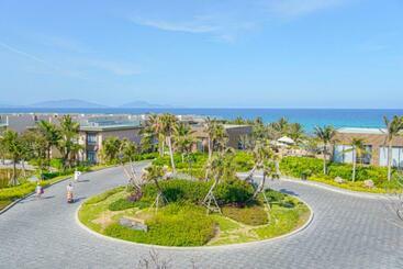 استراحتگاه The Pool Villas Cam Ranh All Private Pool Villas