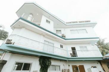 הוסטל Villa Tomasa Virgin