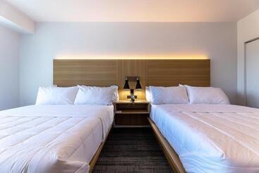 ホテル Mai Downtown Long Beach