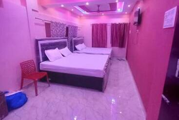 펜션 Swagat Paying Guest House Varanasi Near Ganga River