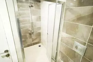 Hotel Dnc Rezi̇dance