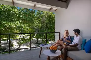 ホテル Ifuru Island Resort Maldives   24 Hours Premium All Inclusive