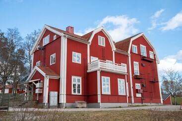 Skrå Hostel Bed & Business