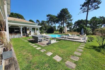 צימר Villa Bora Bora