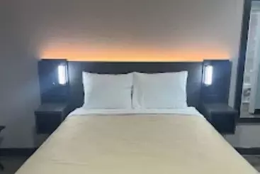 Hotelli Efficiency Lodge Carrollton