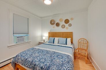 קוטג'' Luxurious Eastport Retreat W/ Private Pool!