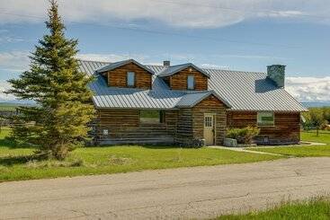 Casa Rural Wyoming Horse Property Near Outdoor Recreation!