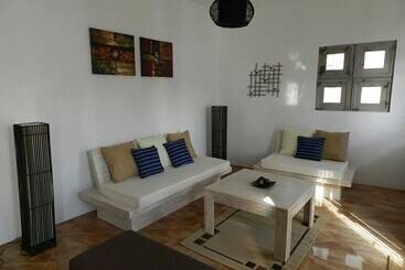 דירות לתיירים Bernard L'hermite Villa