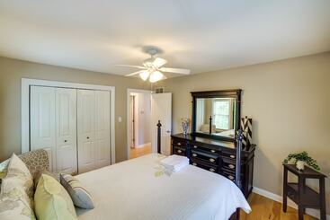 بيت ريفى Steps To Lake Michigan Beach: Gary Vacation Rental