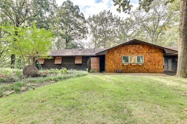 Hus på landet Rustic Iuka Retreat ~ 1/2 Mi To Pickwick Lake!