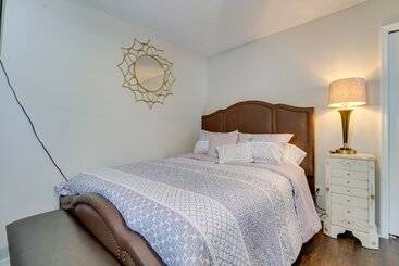 קוטג'' Spring Hill Home W/ Private Pool & Games!