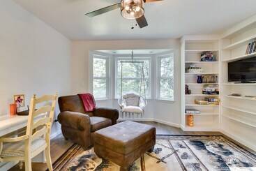 קוטג'' Washington Retreat: Fire Pit, Hot Tub & Ping Pong!