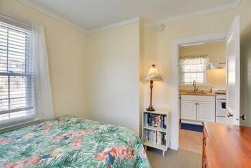 Cozy Jersey Shore Cottage W/ Beach Chairs!