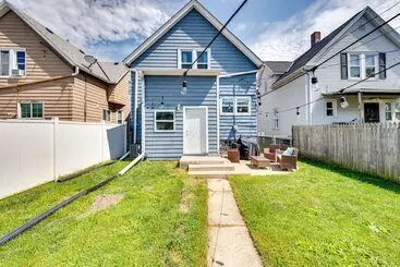 コテージ Pet Friendly Home   6 Mi To Downtown Milwaukee!