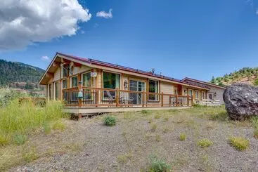 Dom wiejski Stunning Ouray Escape W/ Panoramic Mountain Views!