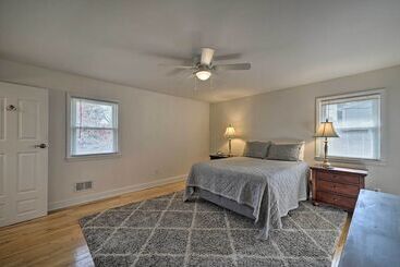 بيت ريفى Welcoming Leland Home ~ 15 Miles To Beachfront!