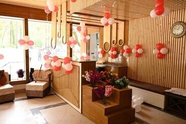 בית מלון כפרי Aamod Suites Dalhousie