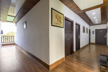 Отель Seven Corbett Resort