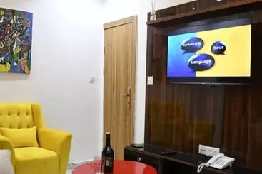 هتل Tito Empire