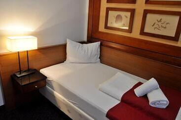 هتل U Bílého Koně