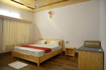 Отель Gill Resort