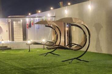 شاليه ومنتجع النخيل الريفي بالطائف