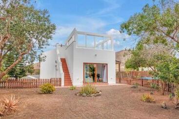 Aamiaismajoitus (B&B) Villa Amrita