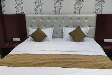 ホテル Praj Paradise