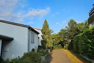 پانسیون Ferienzimmer Bei Thomas   Gemütliches Schlaf  Und Wohnzimmer Mit Modernem Bad