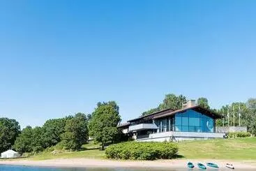 Skåvsjöholm, Hotell & Konferens